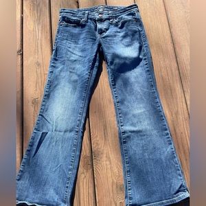 Lucky Jeans 4/27. Inseam about 29 inches.